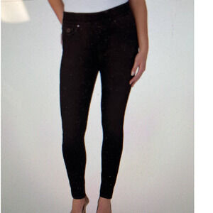 NWT Signature Levi's Pull On Skinny Black 12 L